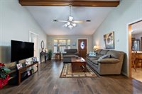 2 Linda Lane W, Vilonia, AR 72173