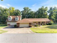 2 Linda Lane W, Vilonia, AR 72173