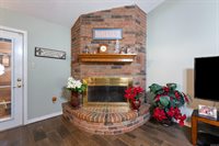 2 Linda Lane W, Vilonia, AR 72173