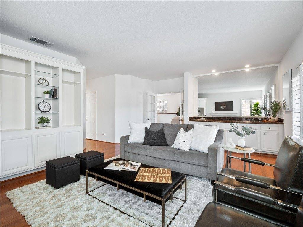 24512 Skyridge Drive, Newhall, CA 91321