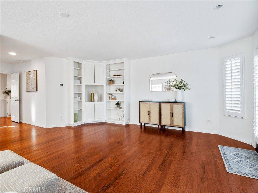 24512 Skyridge Drive, Newhall, CA 91321