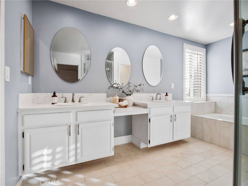 24512 Skyridge Drive, Newhall, CA 91321