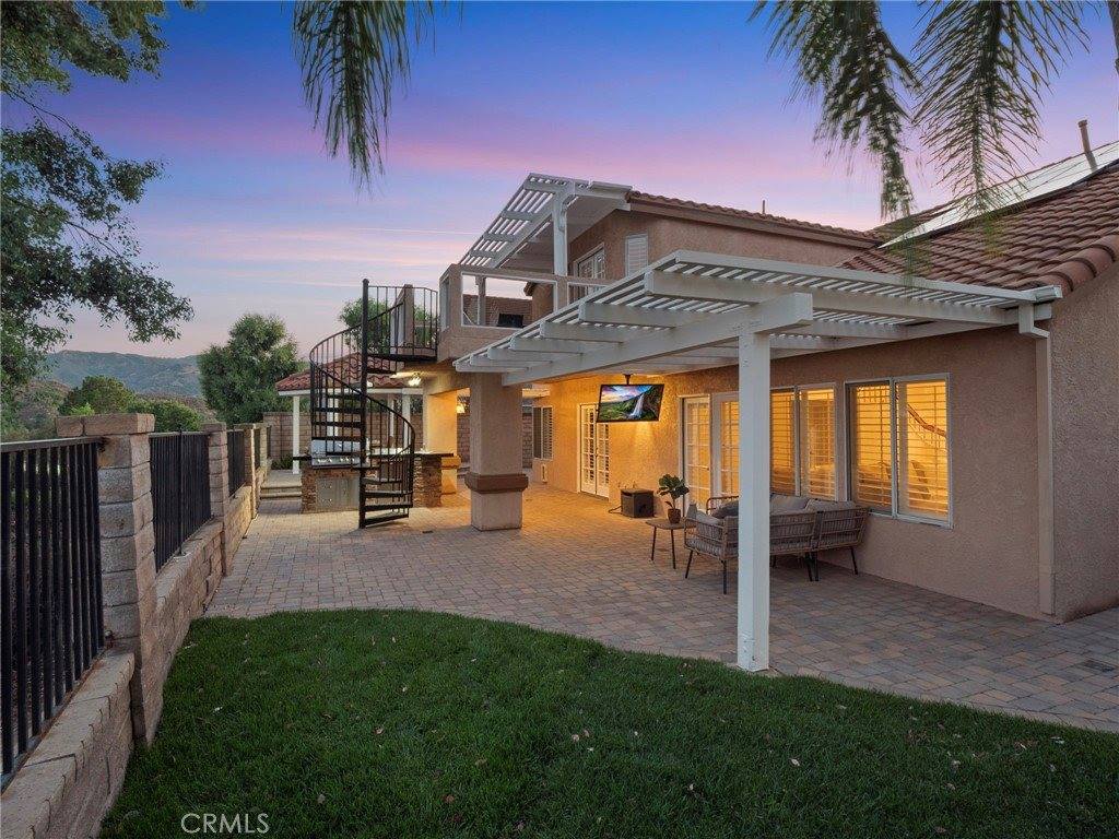 24512 Skyridge Drive, Newhall, CA 91321