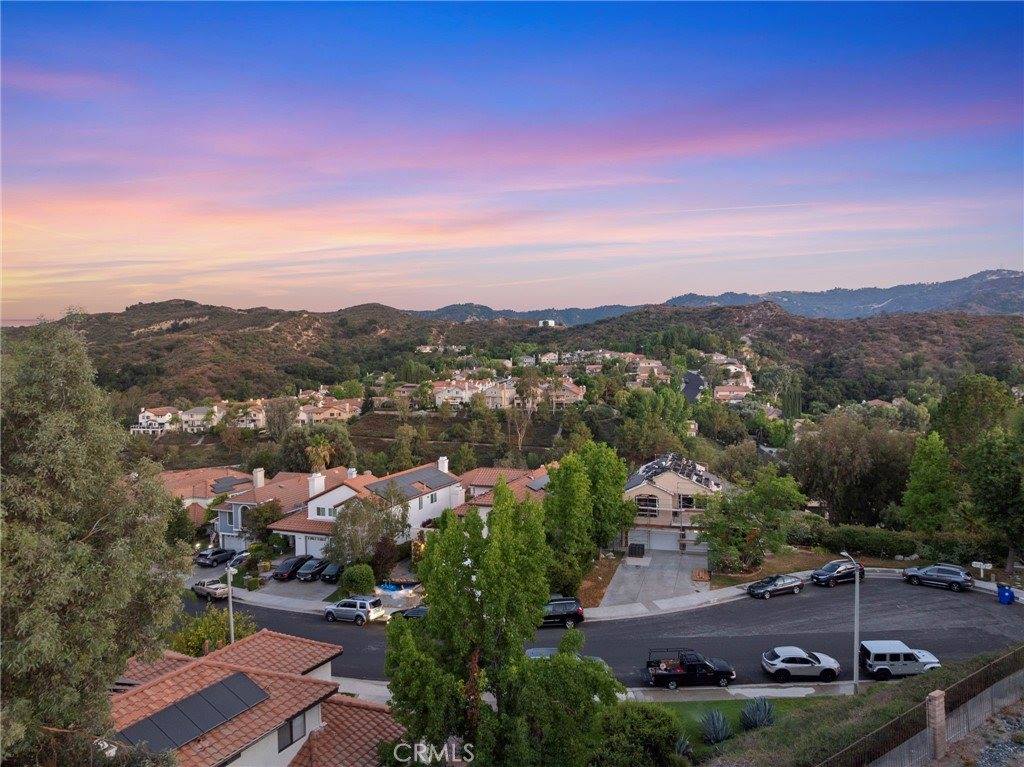 24512 Skyridge Drive, Newhall, CA 91321