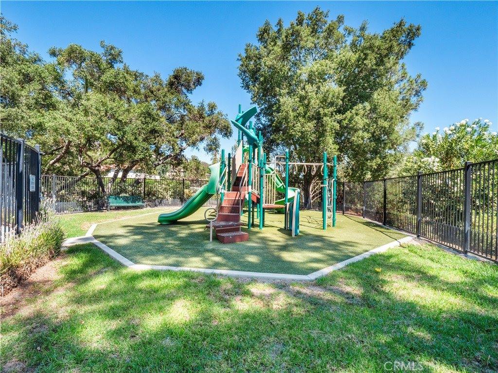 24512 Skyridge Drive, Newhall, CA 91321