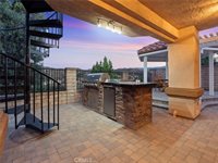 24512 Skyridge Drive, Newhall, CA 91321