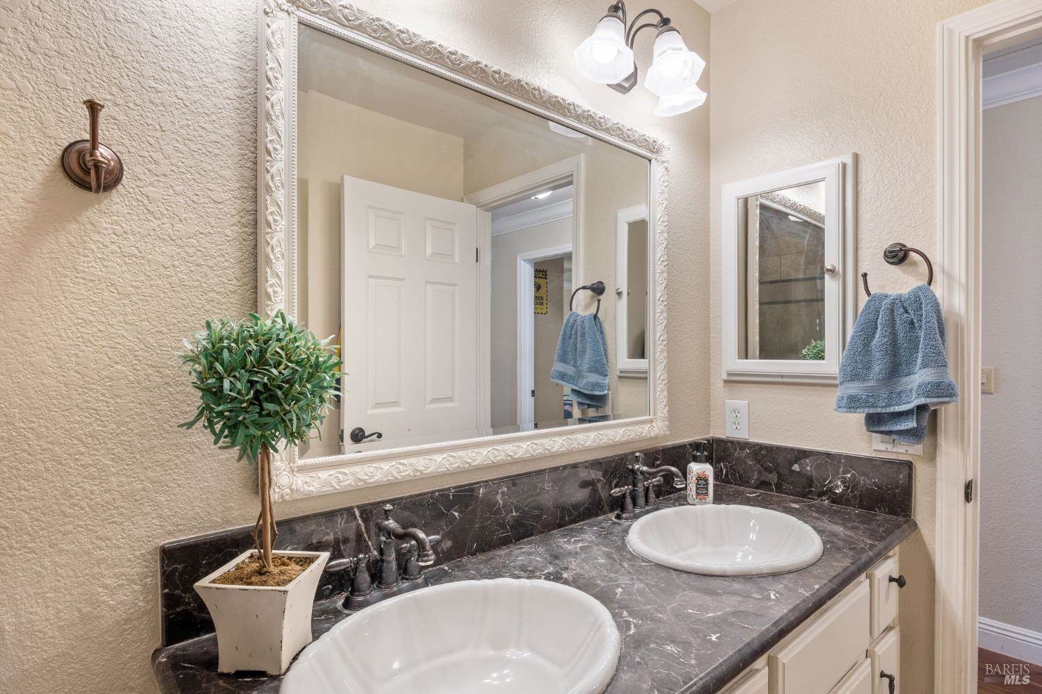 1365 Harth Court, Dixon, CA 95620