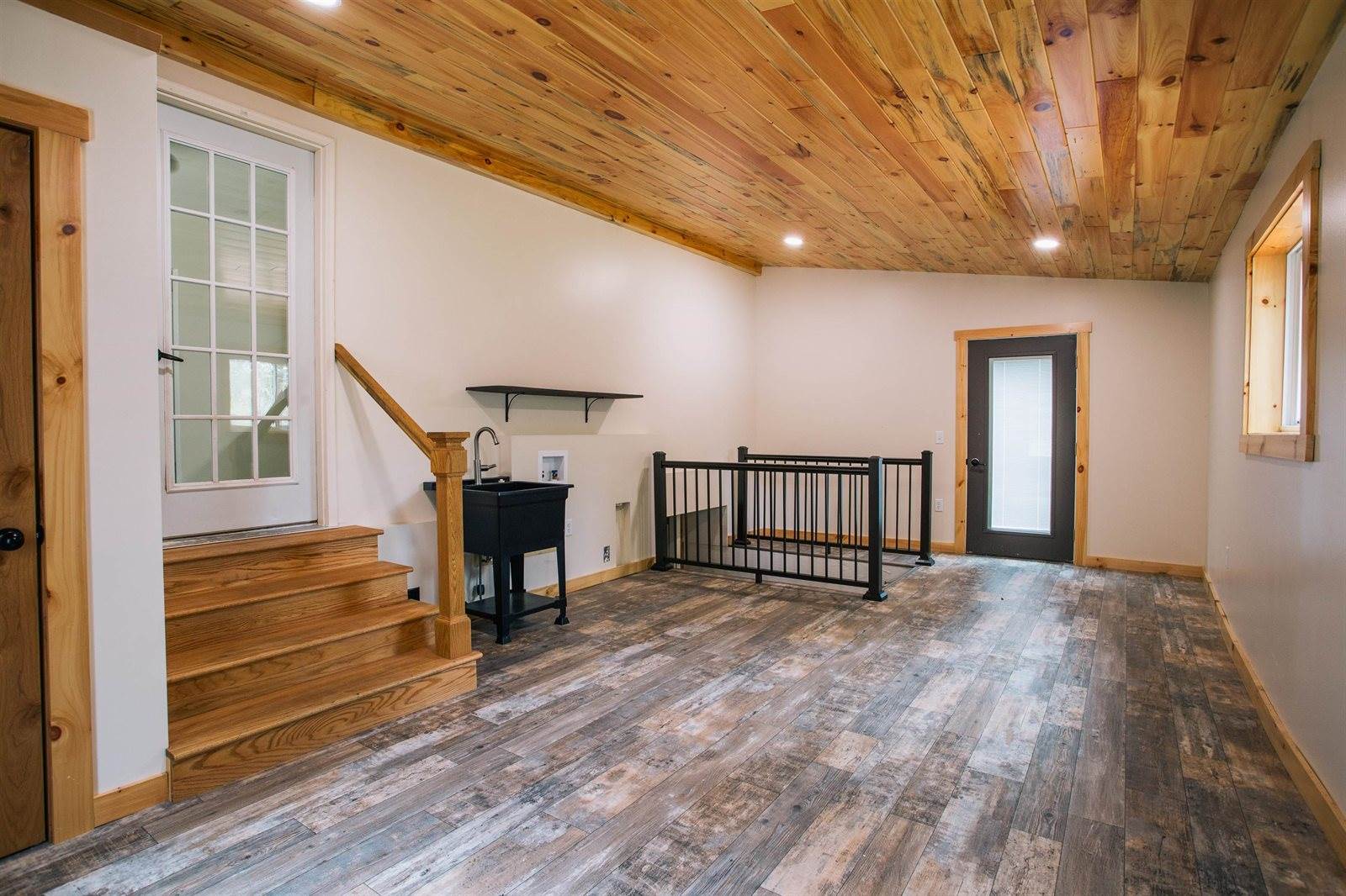 W6105 Sladich Road, Greenwood, WI 54437