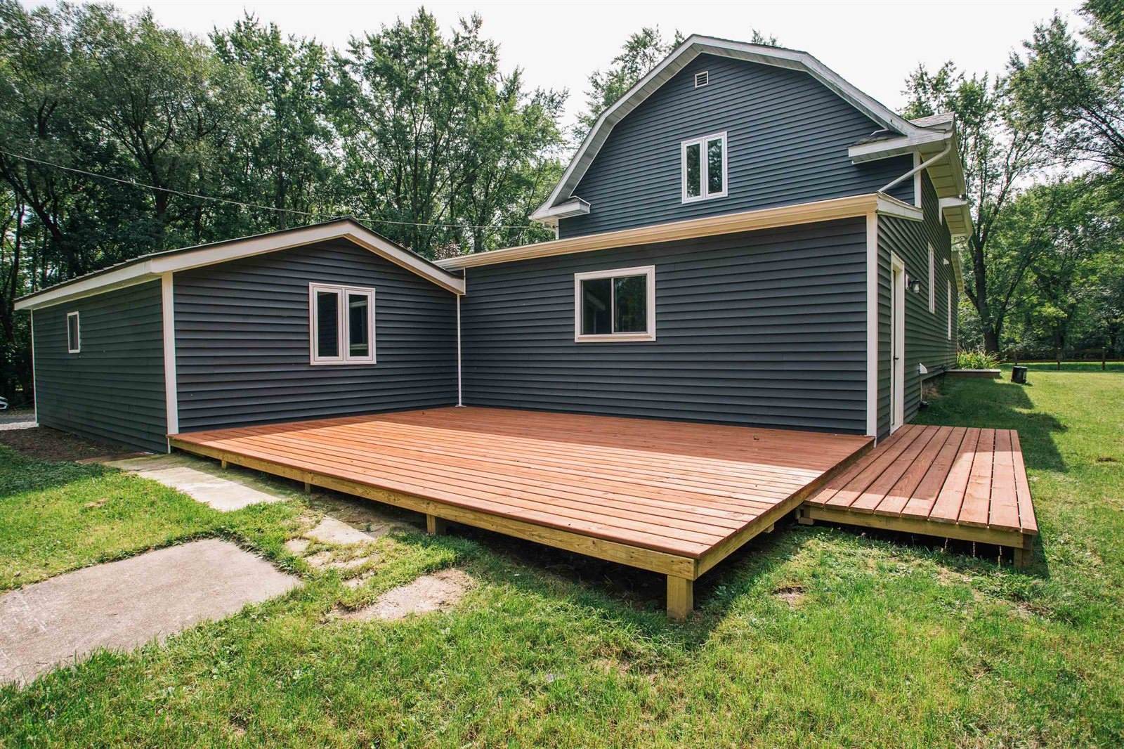 W6105 Sladich Road, Greenwood, WI 54437