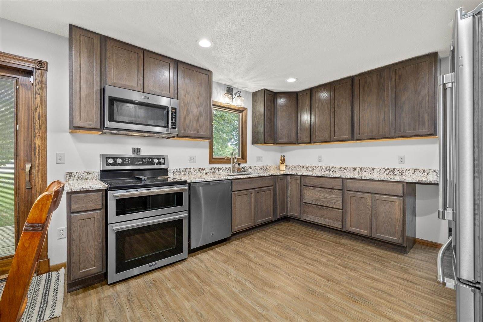 1704 4th St SE, Minot, ND 58701