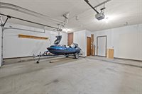 1704 4th St SE, Minot, ND 58701