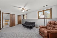 1704 4th St SE, Minot, ND 58701