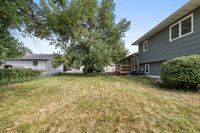 1704 4th St SE, Minot, ND 58701