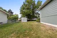 1704 4th St SE, Minot, ND 58701