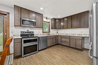 1704 4th St SE, Minot, ND 58701