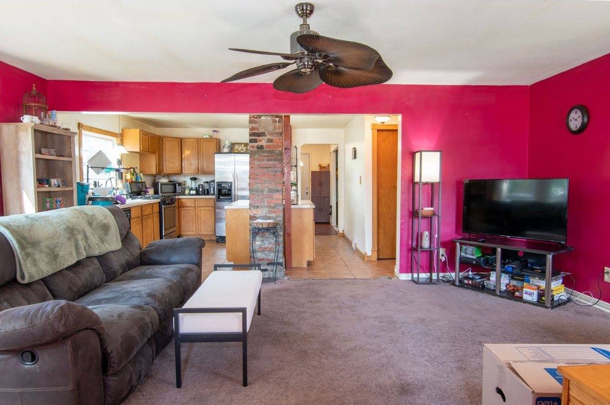 4326 NE 35th Street, Des Moines, IA 50317