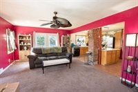 4326 NE 35th Street, Des Moines, IA 50317