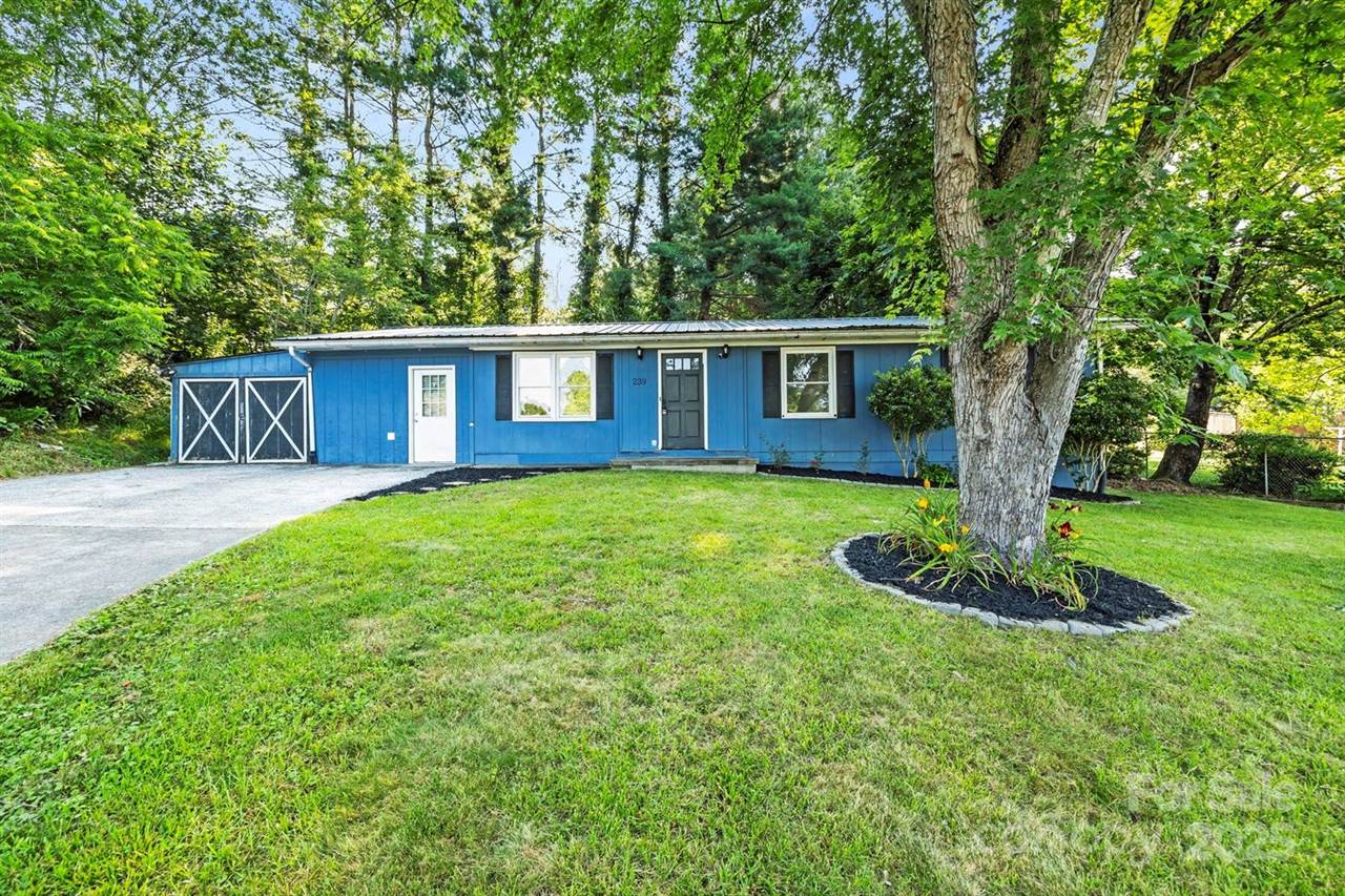 239 Yellowstone Drive, Fletcher, NC 28732