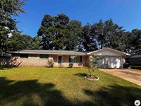 815 Hawkins, Wake Village, TX 75501