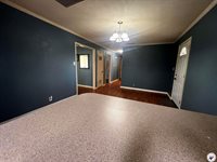 815 Hawkins, Wake Village, TX 75501