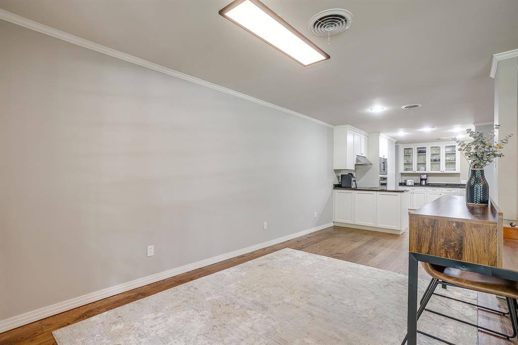 3229 Preston Hollow Road, Fort Worth, TX 76109