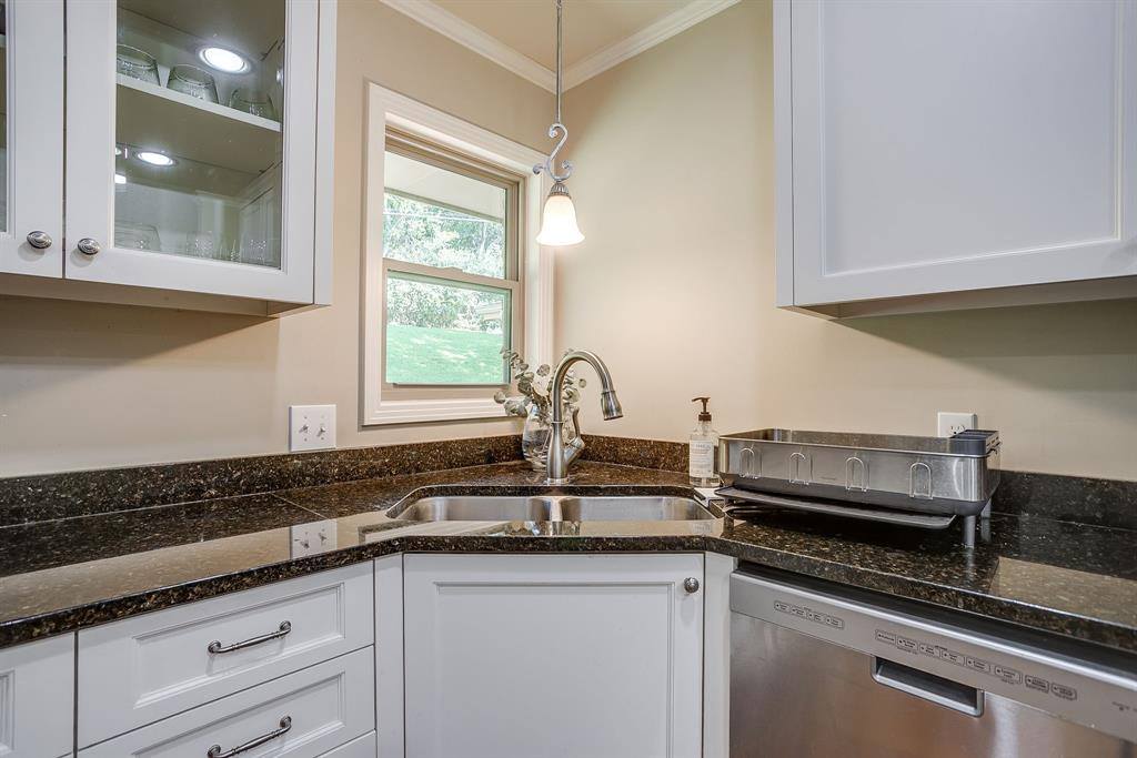 3229 Preston Hollow Road, Fort Worth, TX 76109