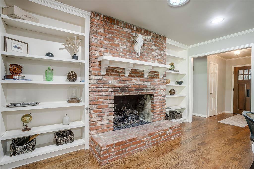 3229 Preston Hollow Road, Fort Worth, TX 76109