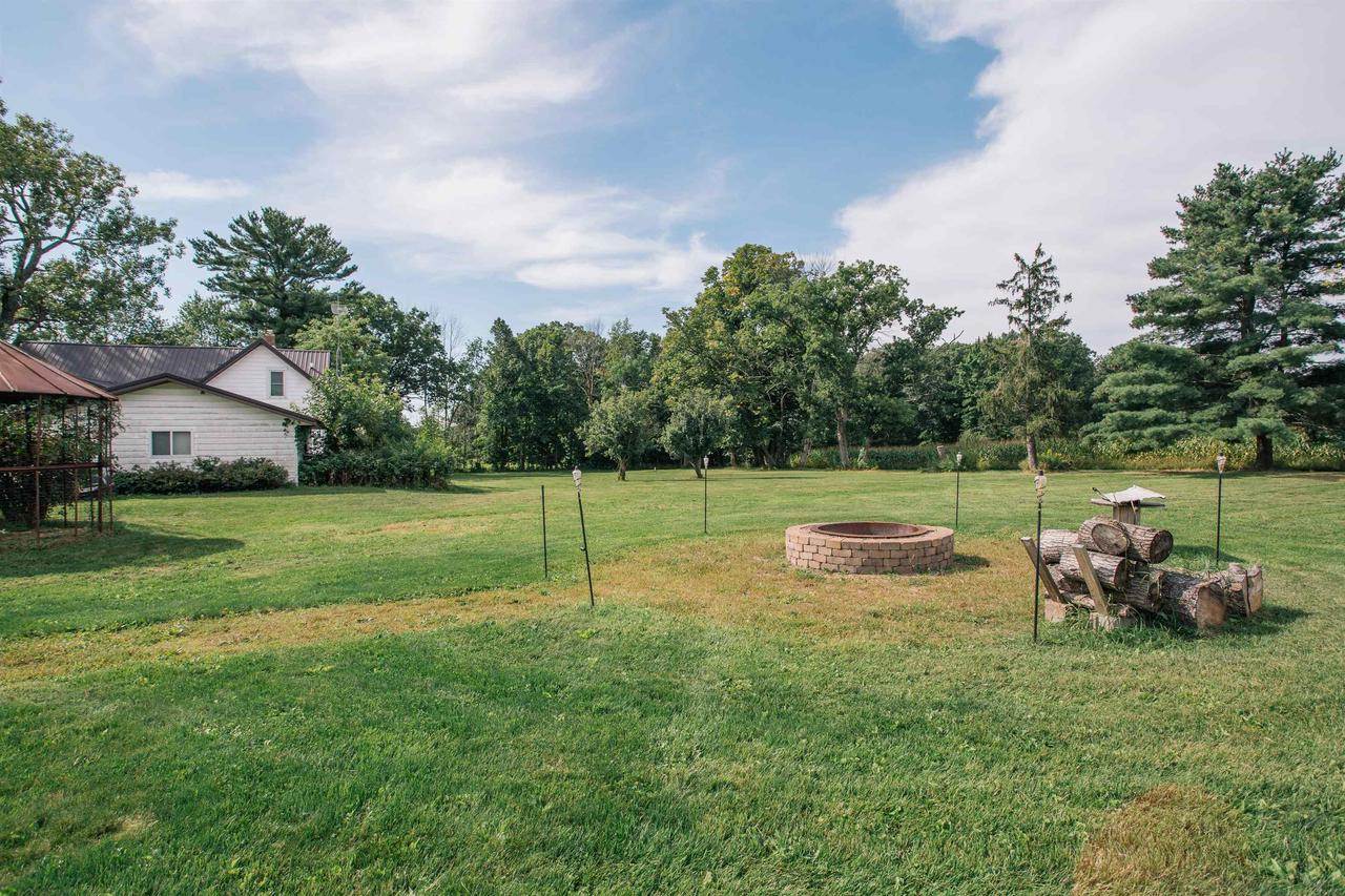 W8830 Heintown Road, Willard, WI 54493