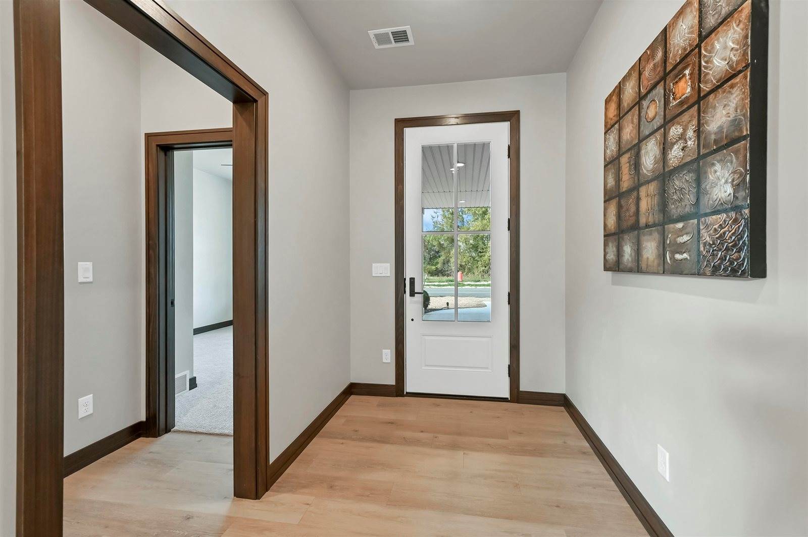 895 Black Swan Drive, Menasha, WI 54153