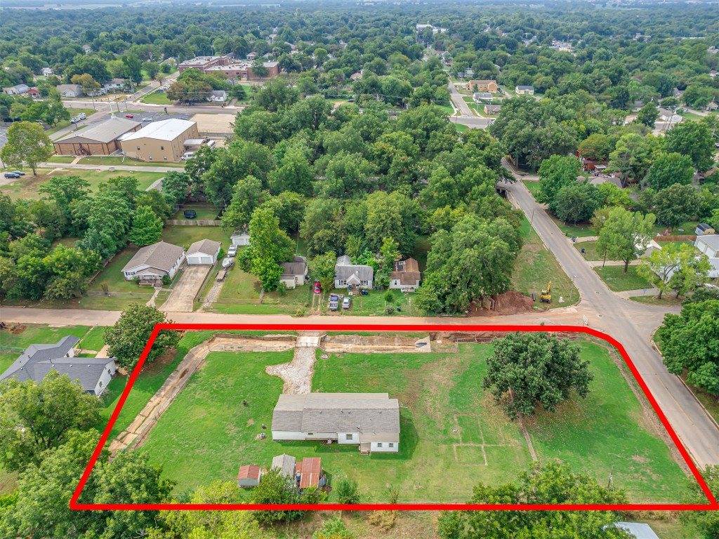 1214 East Edwards Street, Shawnee, OK 74801