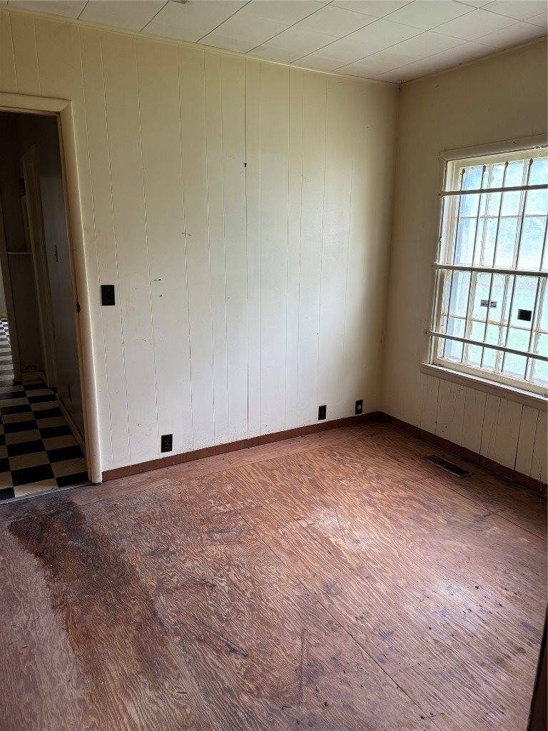 1214 East Edwards Street, Shawnee, OK 74801