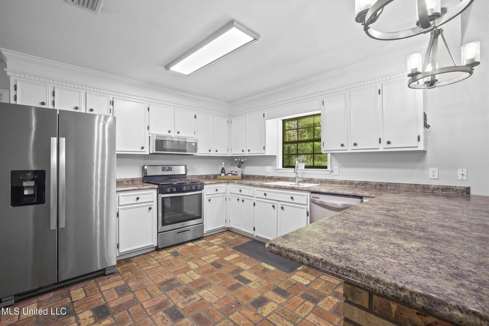 13410 Haley Road, Saucier, MS 39574