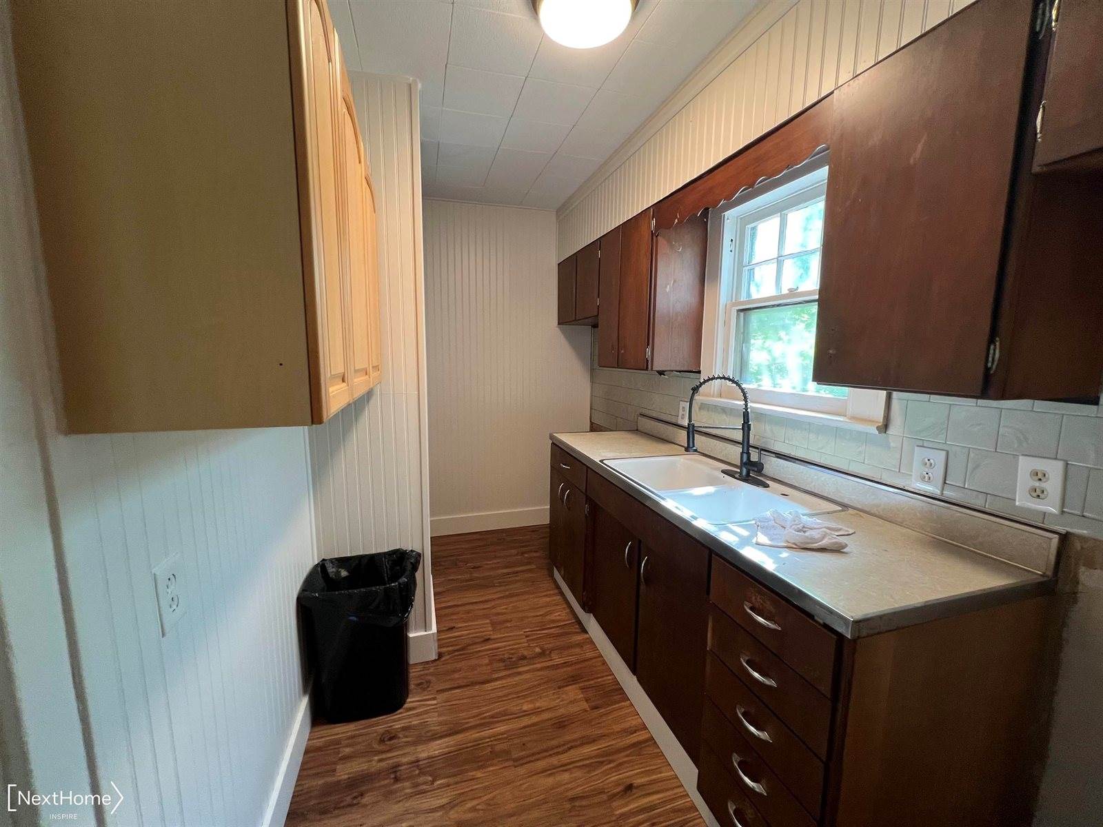 1612 Iowa Avenue, Flint, MI 48506