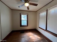 1612 Iowa Avenue, Flint, MI 48506