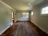 1612 Iowa Avenue, Flint, MI 48506