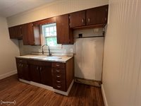 1612 Iowa Avenue, Flint, MI 48506