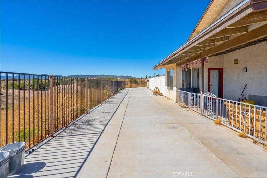 6233 Coriander Drive, Oak Hills, CA 92344