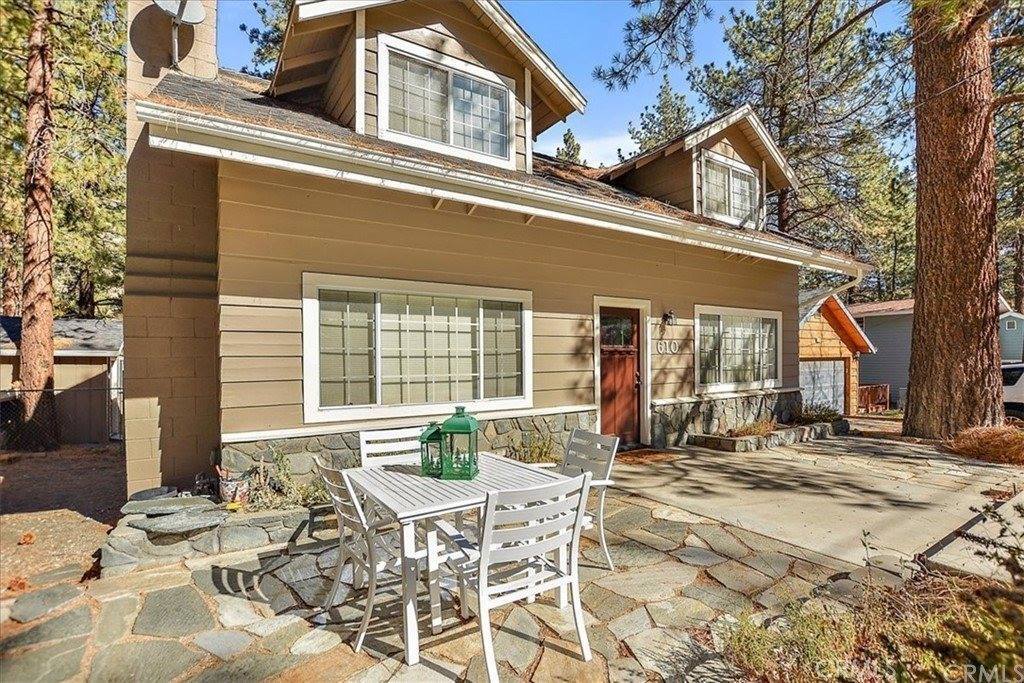 610 Mountain View Avenue, Wrightwood, CA 92397