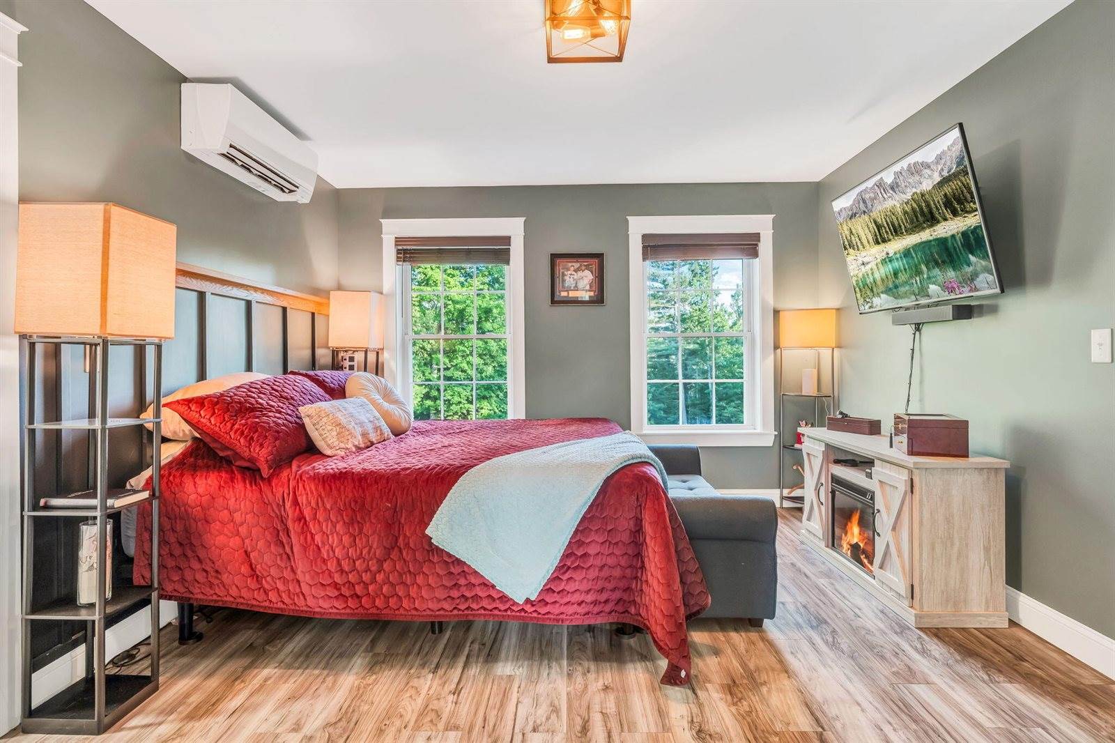 12 Moyse Road, Winterport, ME 04496