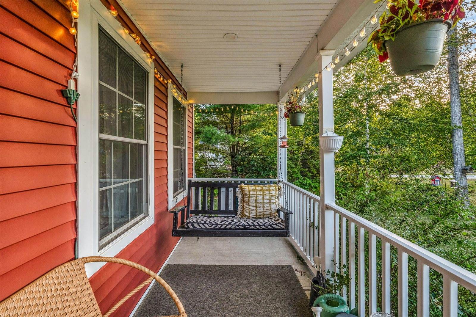 12 Moyse Road, Winterport, ME 04496