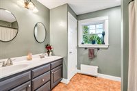 12 Moyse Road, Winterport, ME 04496