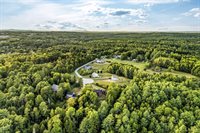 12 Moyse Road, Winterport, ME 04496