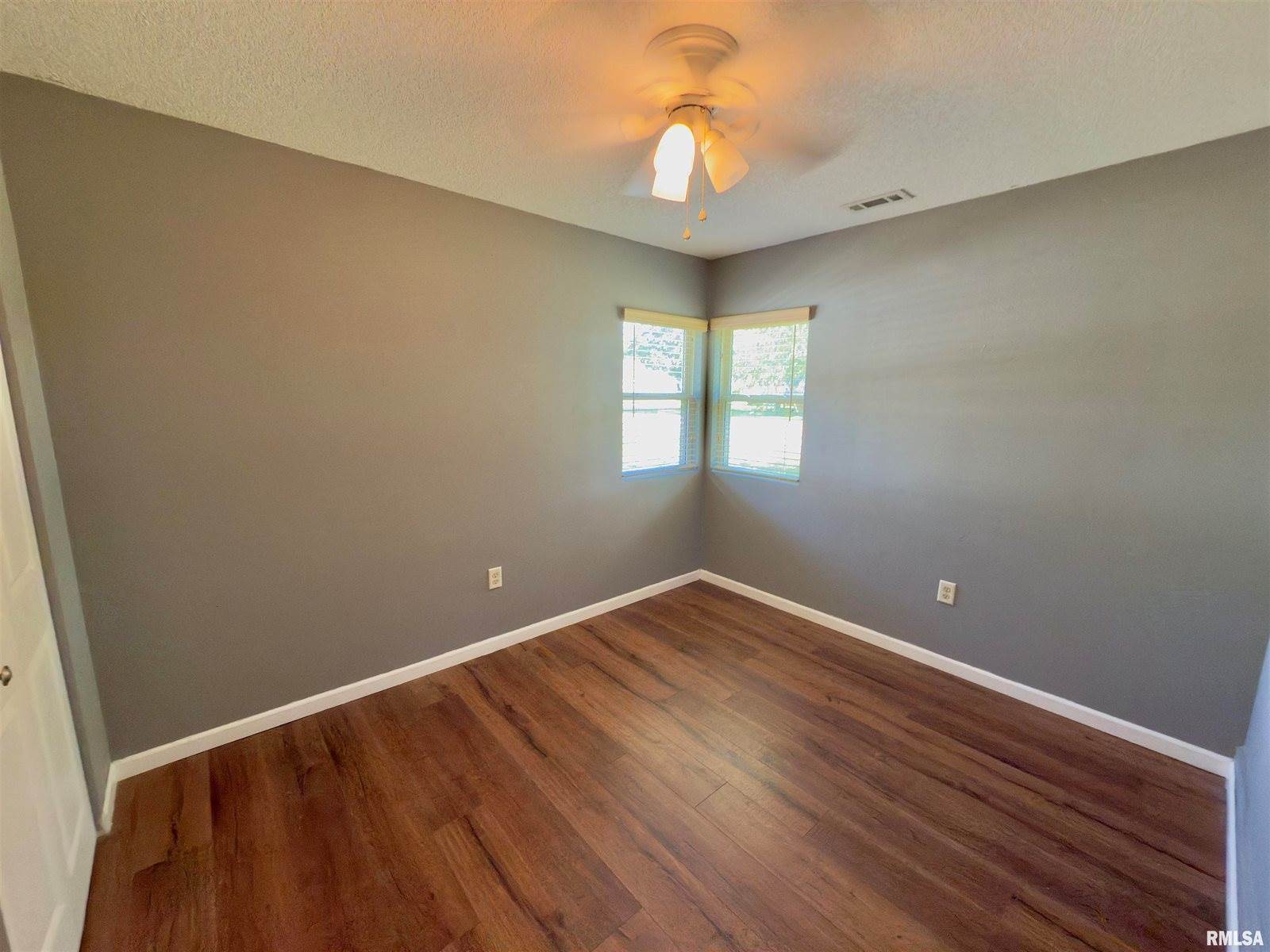 711 8TH Street, Colona, IL 61241