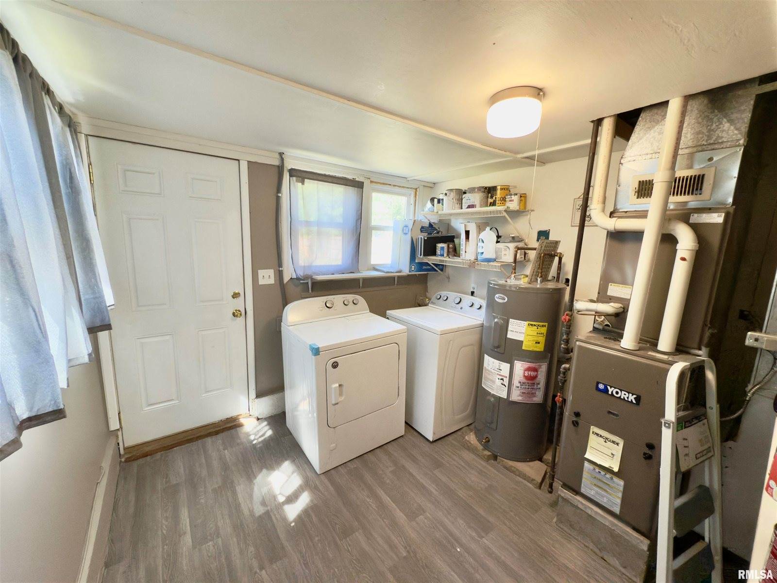 711 8TH Street, Colona, IL 61241