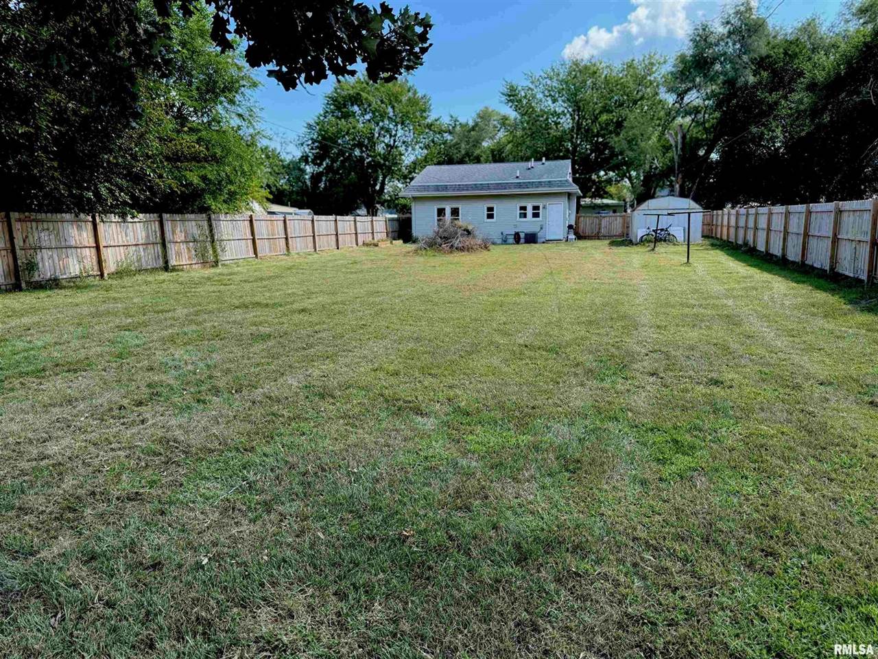 711 8TH Street, Colona, IL 61241