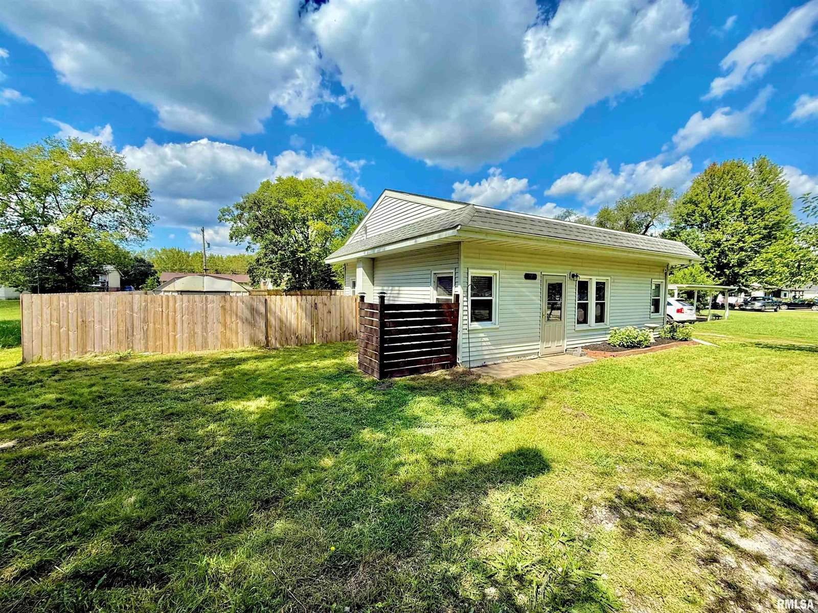 711 8TH Street, Colona, IL 61241