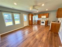 711 8TH Street, Colona, IL 61241