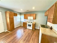 711 8TH Street, Colona, IL 61241