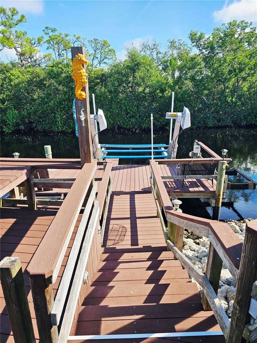 55 North Starboard Drive, Venice, FL 34285