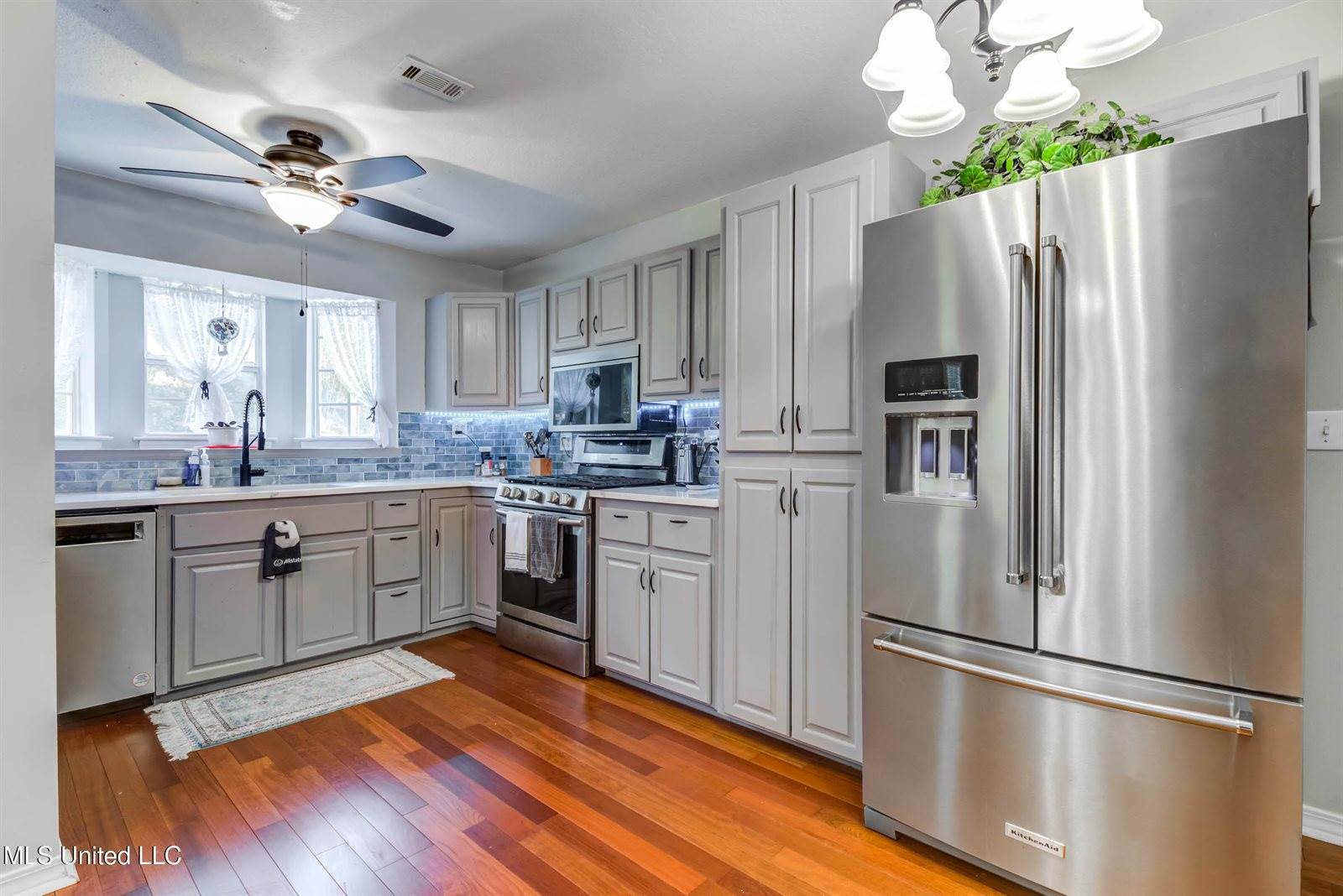 1508 Brown Street, Ocean Springs, MS 39564